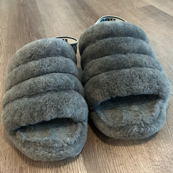 Women’s Ugg Fluff Yeah Platform Slides - Picture 1 of 6